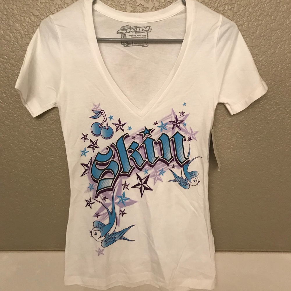 Brand new Skin V neck